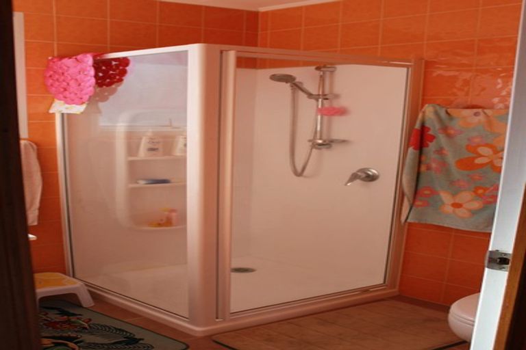 Photo of property in 11 Ben Lora Place, Mangere East, Auckland, 2024