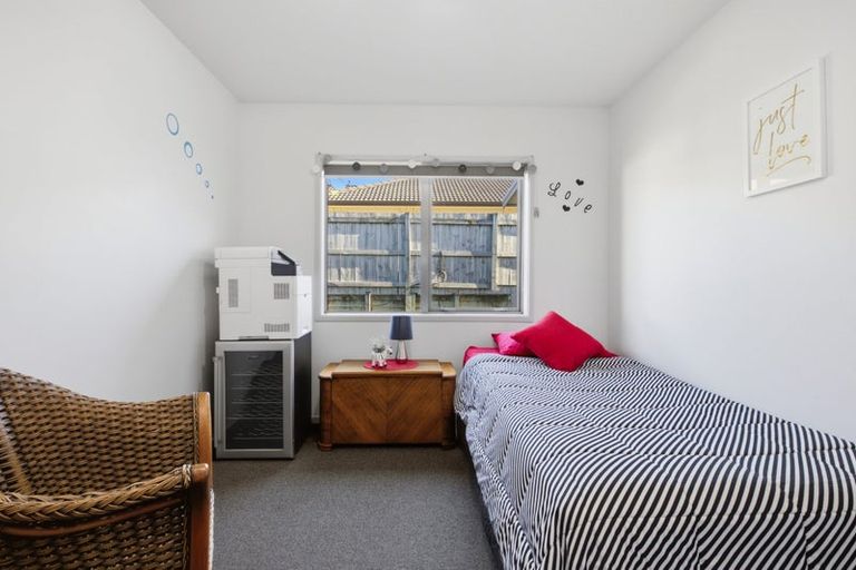 Photo of property in 8 Waterside Drive, Pyes Pa, Tauranga, 3112