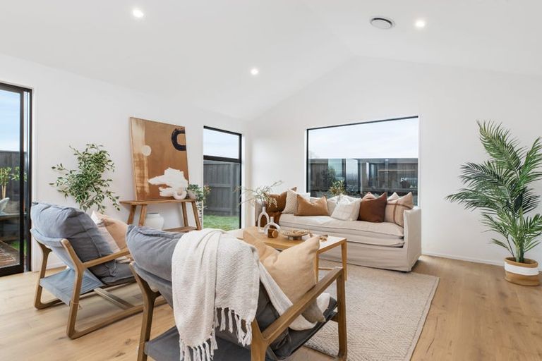 Photo of property in 16 Burkett Street, Marshland, Christchurch, 8051