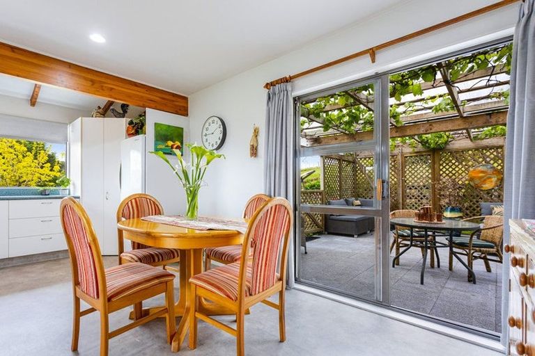 Photo of property in 5 Wendy Road, Waitakere, Auckland, 0816