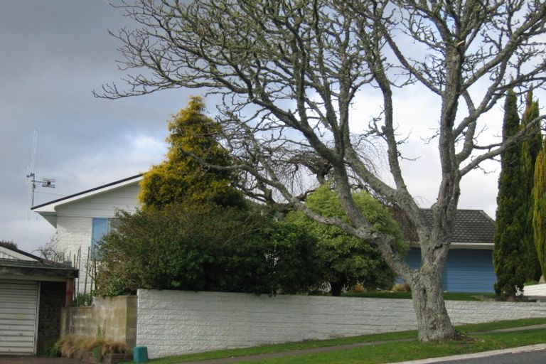 Photo of property in 65 Poaka Avenue, Dinsdale, Hamilton, 3204