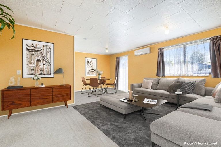 Photo of property in 1/64 Meadowvale Rise, Titirangi, Auckland, 0604