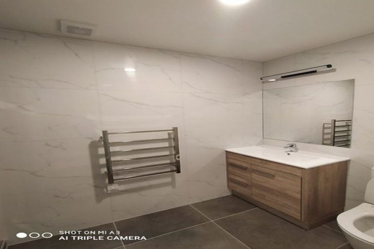 Photo of property in 28 Combat Street, Papakura, 2110