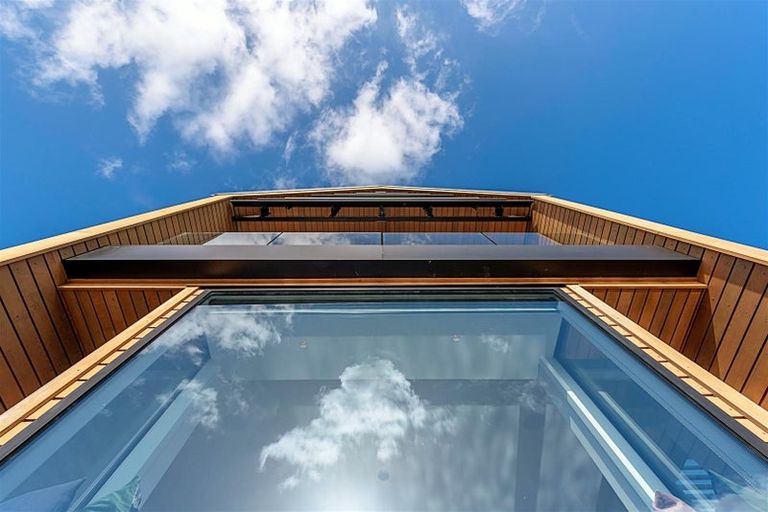 Photo of property in 24 Seacliffe Avenue, Belmont, Auckland, 0622