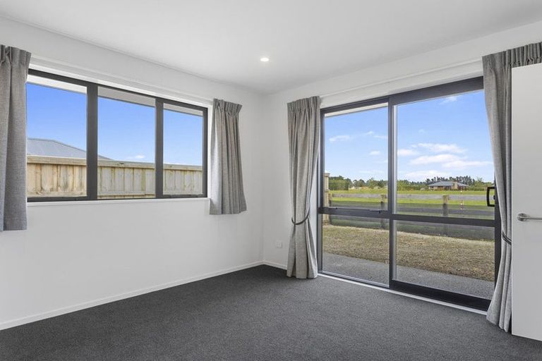 Photo of property in 32 Plover Avenue, Amberley, 7410