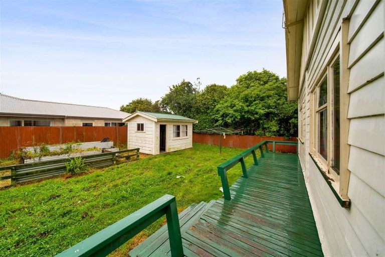 Photo of property in 28a Collins Street, Hawera, 4610