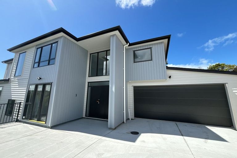 Photo of property in 5 Prevost Lane, Oteha, Auckland, 0632