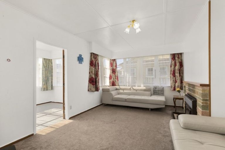 Photo of property in 7 Poole Street, Taita, Lower Hutt, 5011