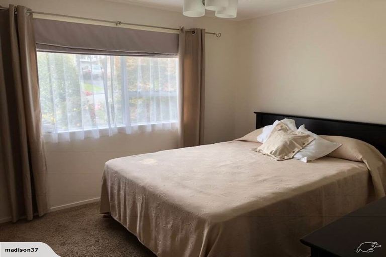 Photo of property in 2 Ely Grove, Wainuiomata, Lower Hutt, 5014