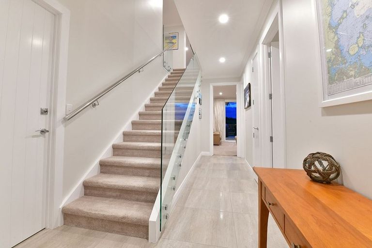 Photo of property in 86 Voyager Drive, Gulf Harbour, Whangaparaoa, 0930