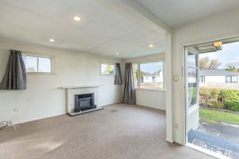 Photo of property in 9 Jones Place, Masterton, 5810