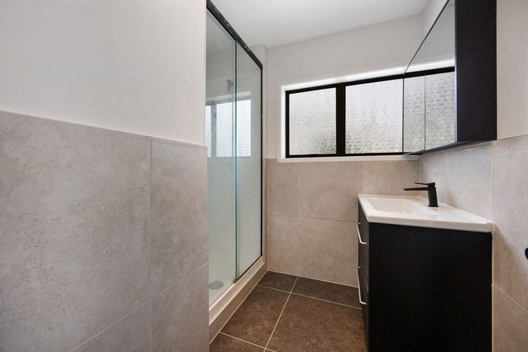 Photo of property in 1/1a Bledisloe Street, Cockle Bay, Auckland, 2014