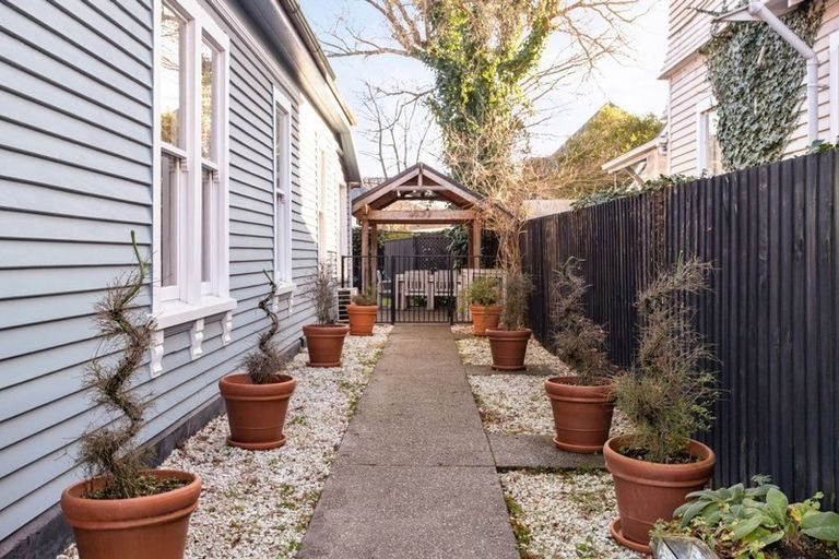 Photo of property in 73 Caledonian Road, St Albans, Christchurch, 8014