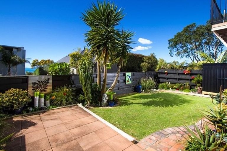 Photo of property in 2/30 Castor Bay Road, Castor Bay, Auckland, 0620