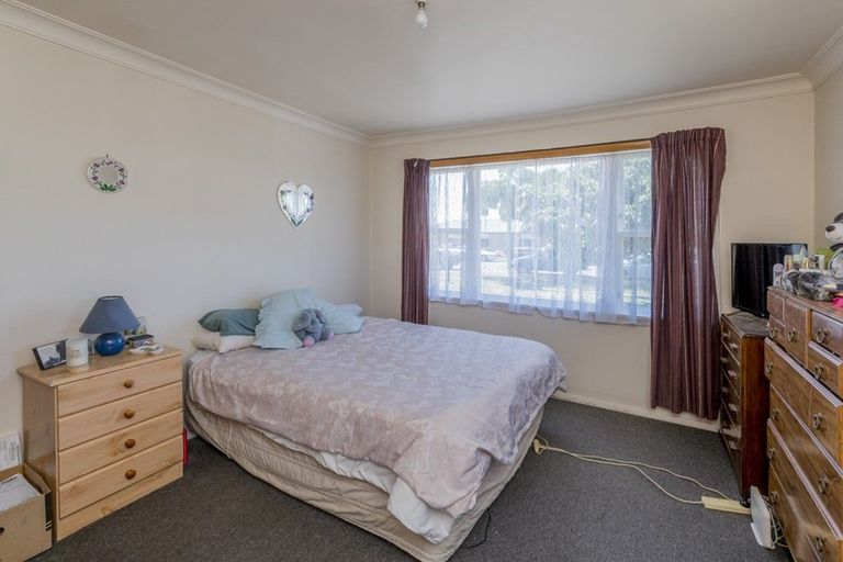 Photo of property in 147 Queen Street West, Levin, 5510
