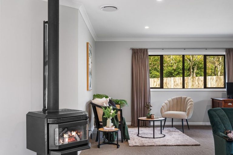 Photo of property in 5 Millar Road, Lake Okareka, Rotorua, 3076