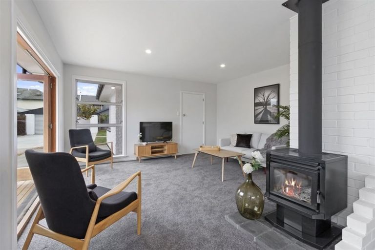 Photo of property in 10 Gilwell Street, Burwood, Christchurch, 8083