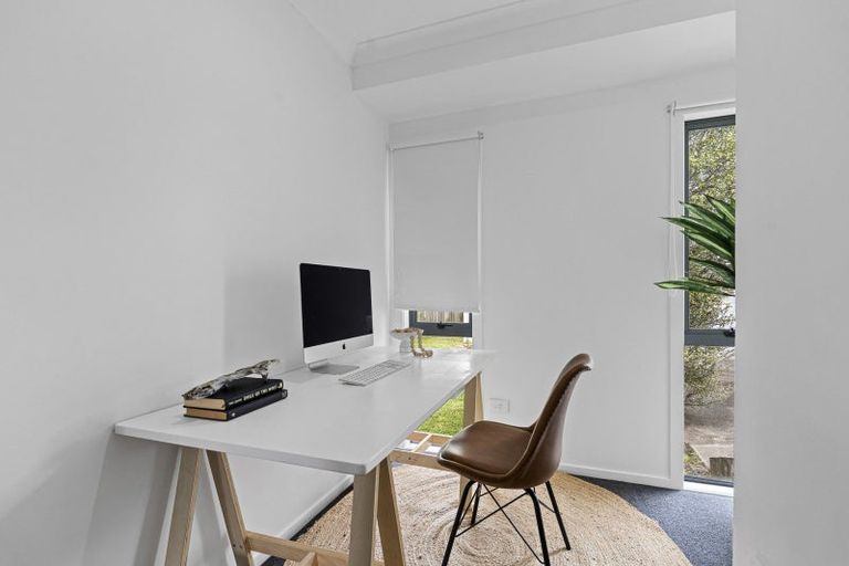 Photo of property in 1185 South Road, Oakura, 4314