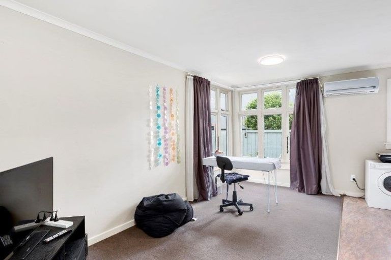 Photo of property in 1/236 Stuart Street, Dunedin Central, Dunedin, 9016