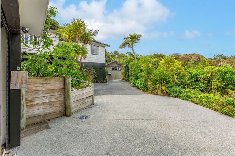 Photo of property in 25 Postgate Drive, Whitby, Porirua, 5024