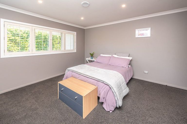 Photo of property in 18 Golf Vue Place, Castlecliff, Whanganui, 4501