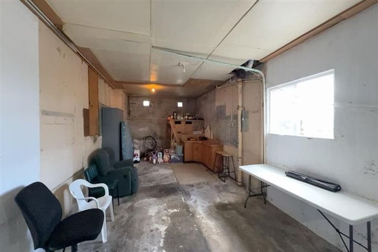Photo of property in 19 Scott Street, Moturoa, New Plymouth, 4310