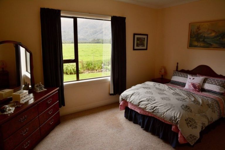 Photo of property in 662 Arapito Road, Karamea, 7893