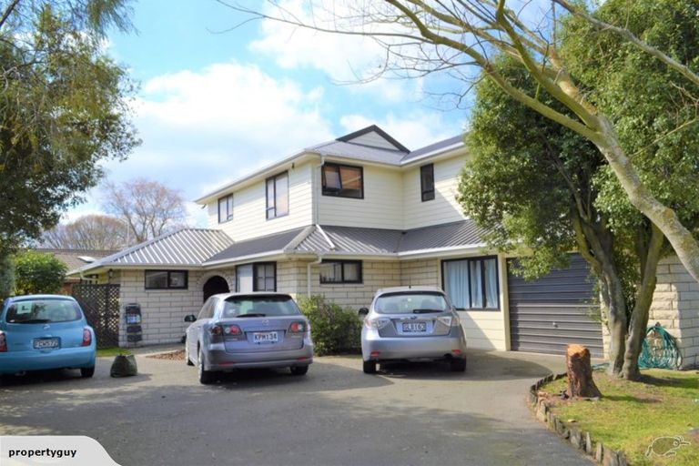 Photo of property in 16 Sayers Crescent, Ilam, Christchurch, 8041