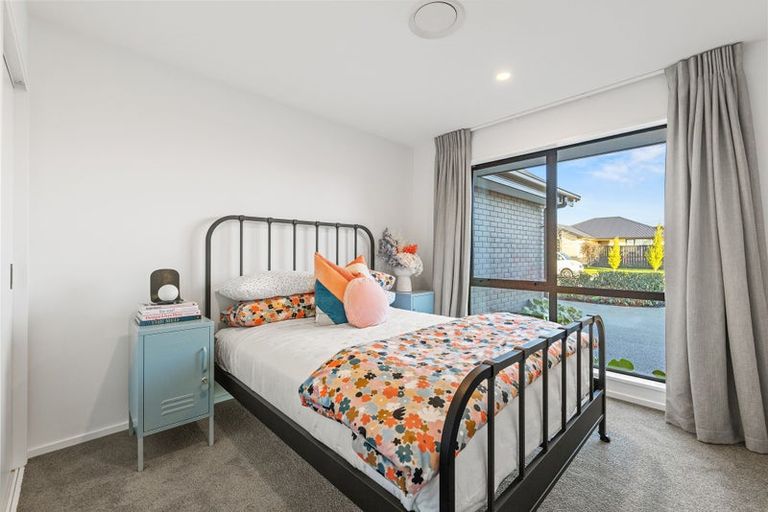 Photo of property in 15 Sarikei Avenue, Northwood, Christchurch, 8051