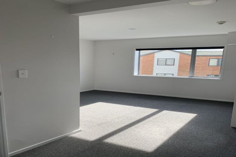 Photo of property in 60 Niu Lane, Te Atatu South, Auckland, 0610