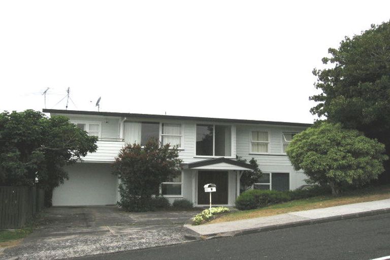 Photo of property in 1 Jacaranda Avenue, Beach Haven, Auckland, 0626