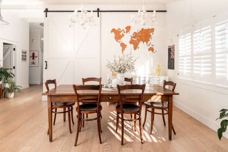 Photo of property in 84 The Esplanade, Houghton Bay, Wellington, 6023