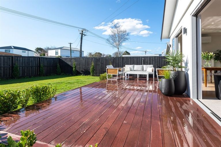 Photo of property in 134a Matsons Avenue, Papanui, Christchurch, 8053