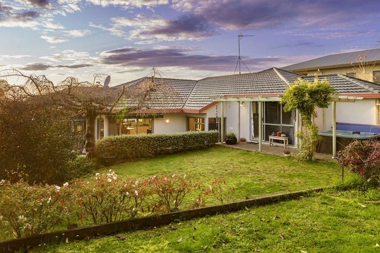 Photo of property in 83 Hetley Crescent, Taradale, Napier, 4112