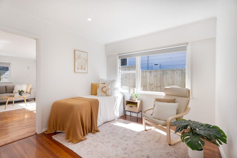 Photo of property in 64 Helston Road, Paparangi, Wellington, 6037