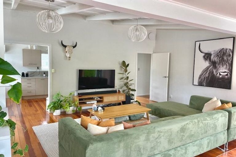 Photo of property in 1/47 Selwyn Crescent, Forrest Hill, Auckland, 0620