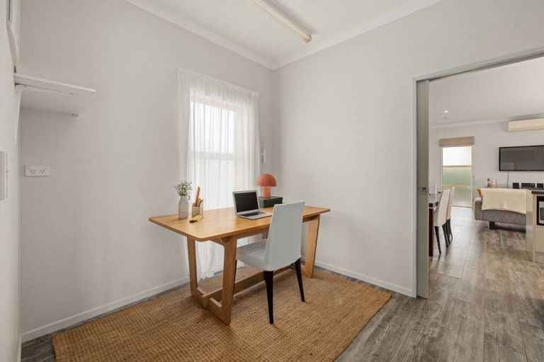 Photo of property in 17 Riddell Road, Kerikeri, 0230