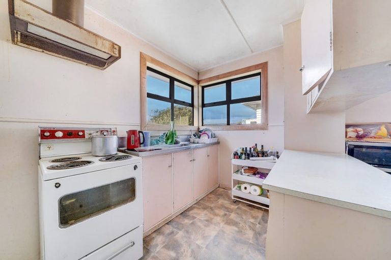 Photo of property in 9 Michelle Place, Mangere, Auckland, 2022