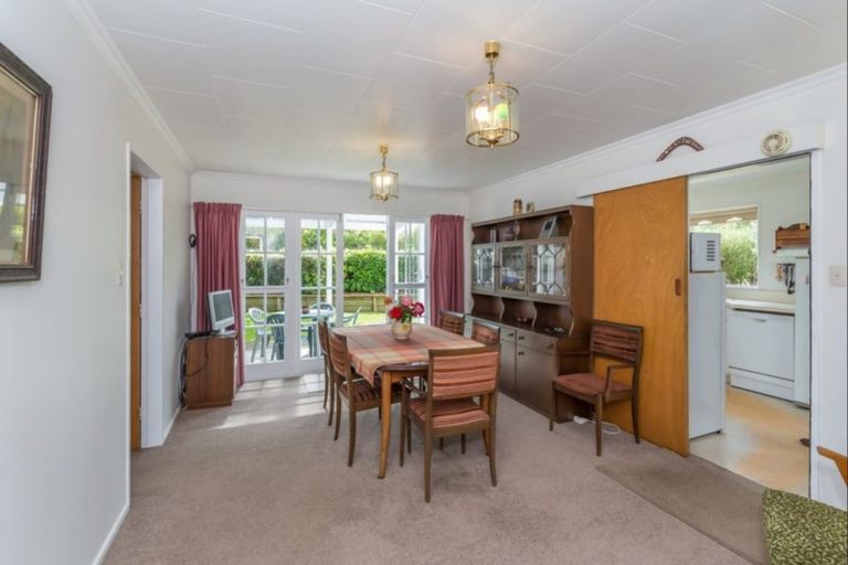 Photo of property in 234 Kawiu Road, Levin, 5510