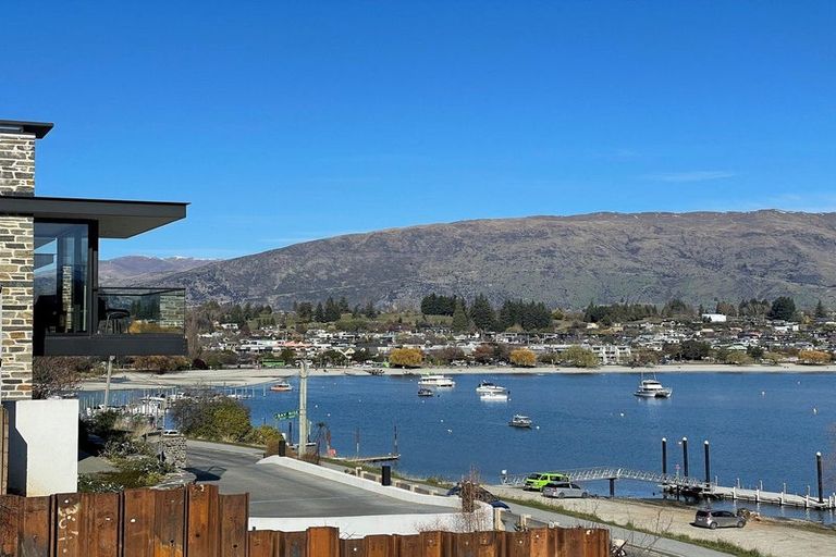 Photo of property in 139 Lakeside Road, Wanaka, 9305
