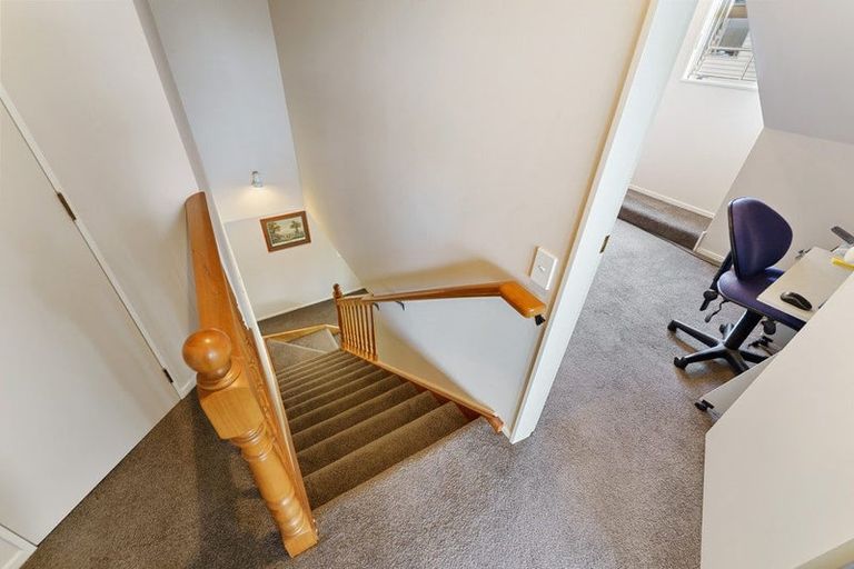 Photo of property in 17 Watson Drive, Paraparaumu Beach, Paraparaumu, 5032