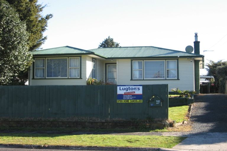 Photo of property in 19 Keats Crescent, Enderley, Hamilton, 3214