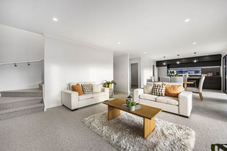 Photo of property in 92 Great South Road, Pokeno, 2402