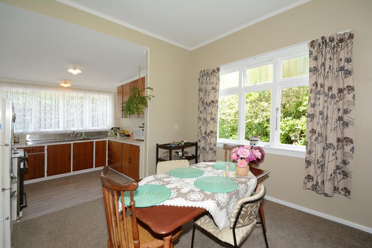 Photo of property in 32 Beach Street, Waikouaiti, 9510