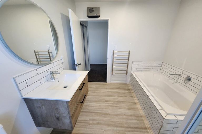 Photo of property in 5 Wykes Place, Amberley, 7410