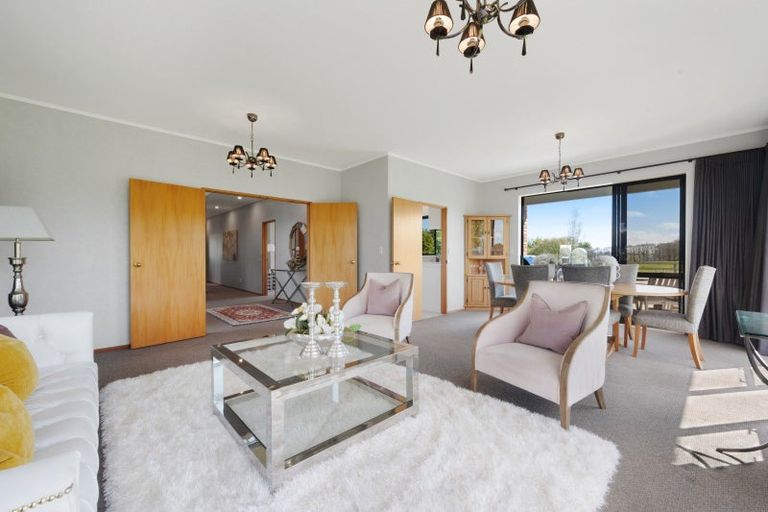 Photo of property in 30 Clifton Road, Whitford, Howick, 2571