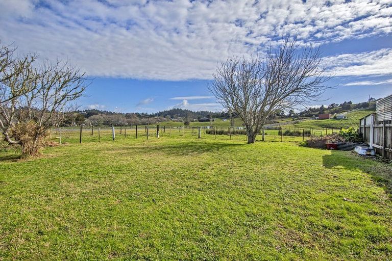 Photo of property in 39 Valley Road, Hikurangi, 0114