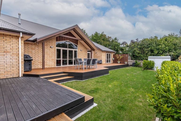 Photo of property in 8 Oakmont Place, Rototuna, Hamilton, 3210