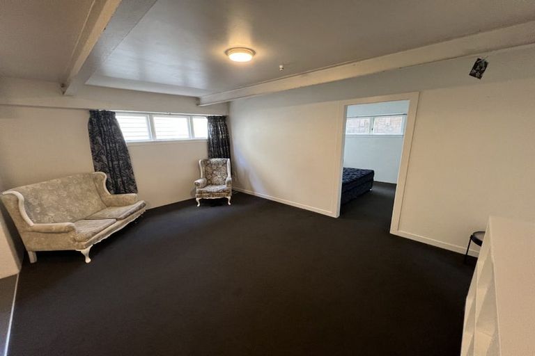 Photo of property in 2/239 Adelaide Road, Newtown, Wellington, 6021