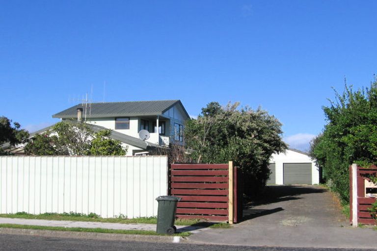 Photo of property in 73 Atkinson Avenue, Otaki Beach, Otaki, 5512